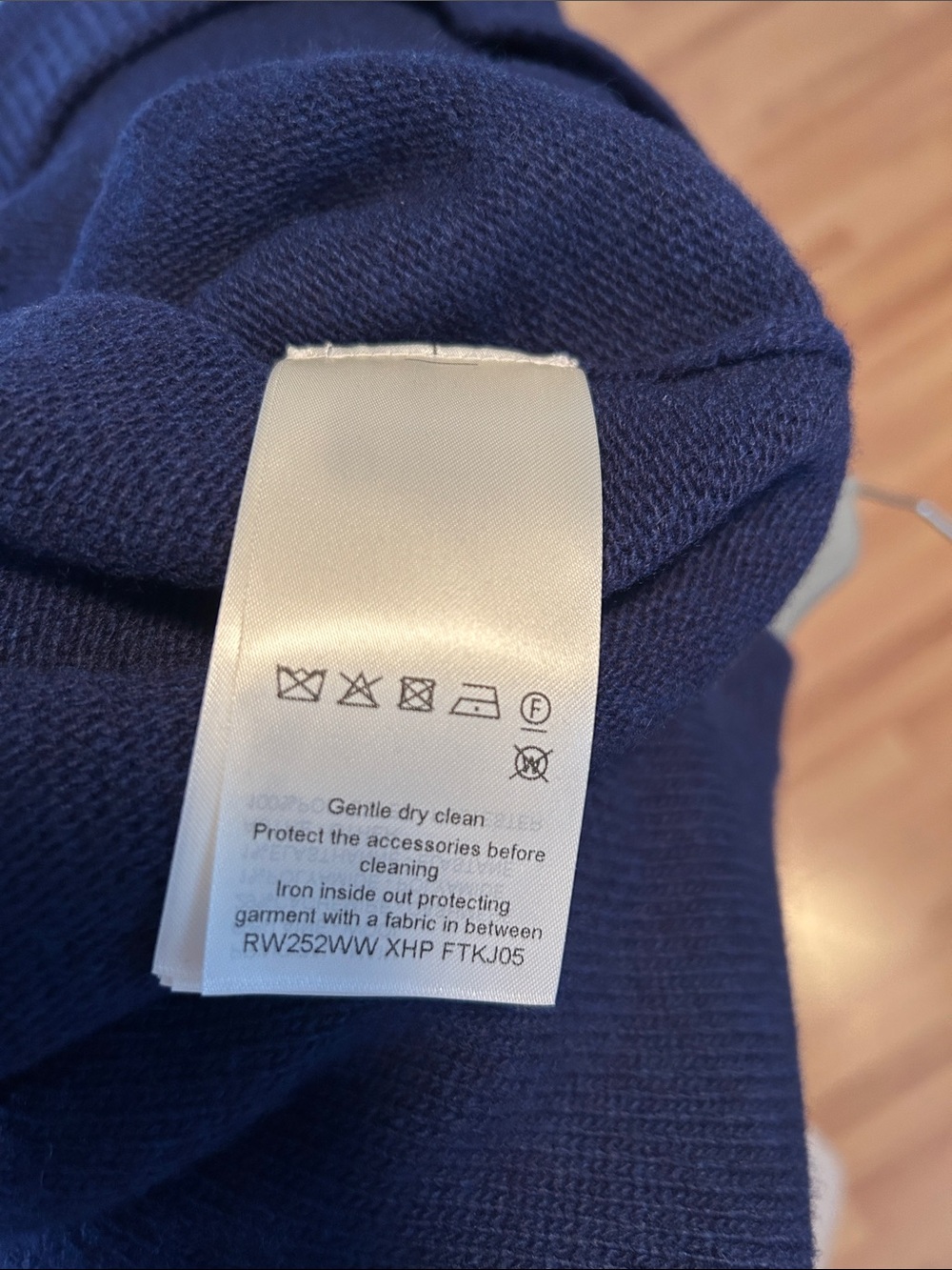 Louis Vuitton Cobalt Blue Crewneck Sweater with LV Monogram - Picture 6 of 6